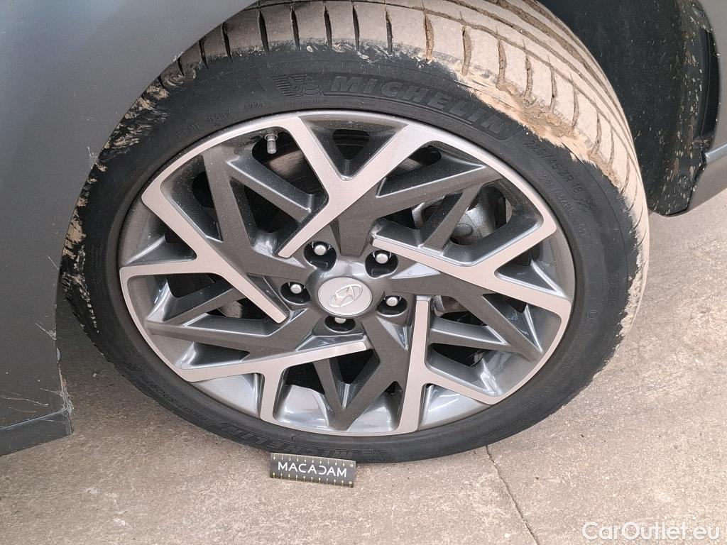  Hyundai  Konna Kona Creative Hybrid 2WD 1.6 GDI 140CV BVA6 E6d #2