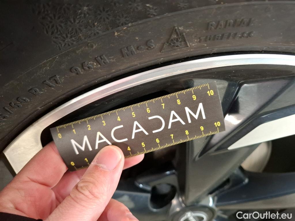  Nissan  Juke NISSAN  / 2019 / 5P / Crossover Hybrid 145 Business+ #3