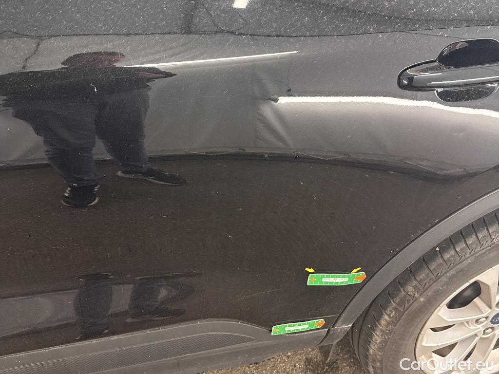  Ford  Kuga FORD  / 2019 / 5P / SUV 2.5 190 hybrid Flexifuel Pshift Titanium #7