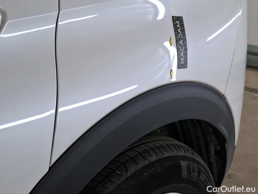  Peugeot  3008  Active Pack 1.2 PureTech 130CV BVA8 E6d #2