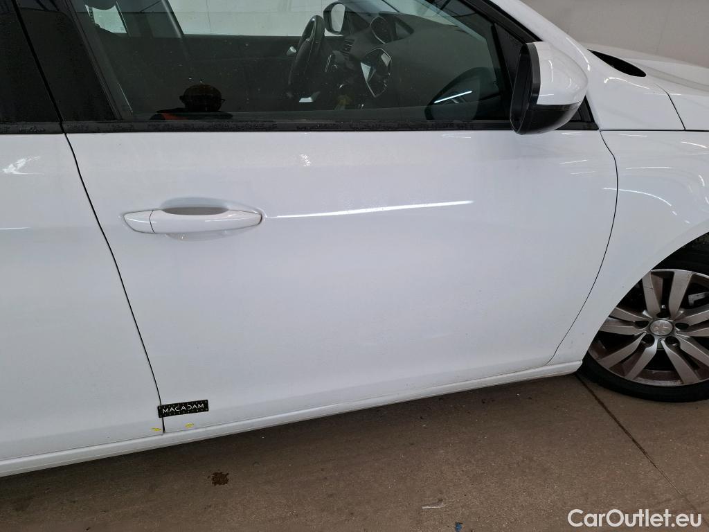  Peugeot  308 PEUGEOT  / 2017 / 5P / Berline BlueHDi 130 EAT8 S&S ACTIVE BUSINESS #5