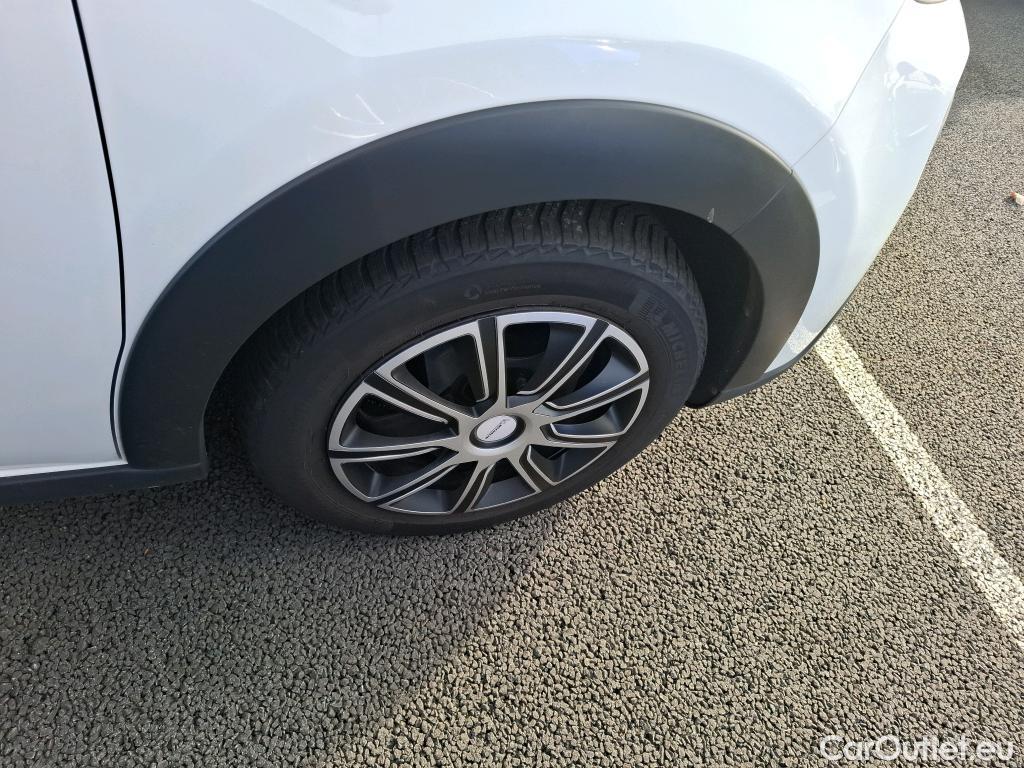  Citroen  C3 CITROEN  Société / 2020 / 5P / Berline / VU BlueHDi 100 SandS BVM6 Feel Nav #15