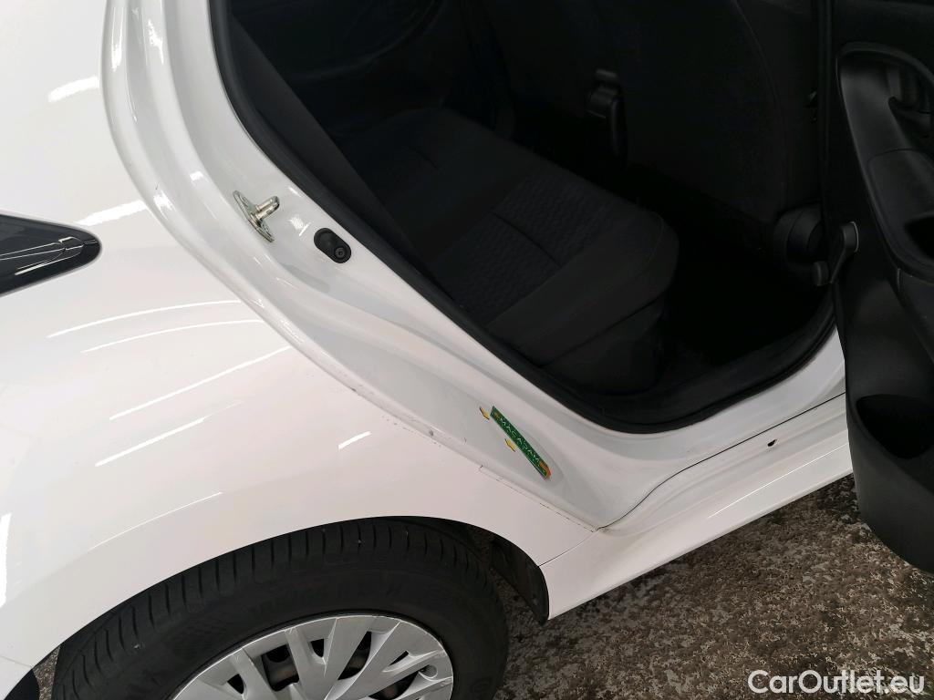  Toyota  Yaris TOYOTA  Hybride / 2019 / 5P / Berline Hybride 116h France Business Stage Acad #21