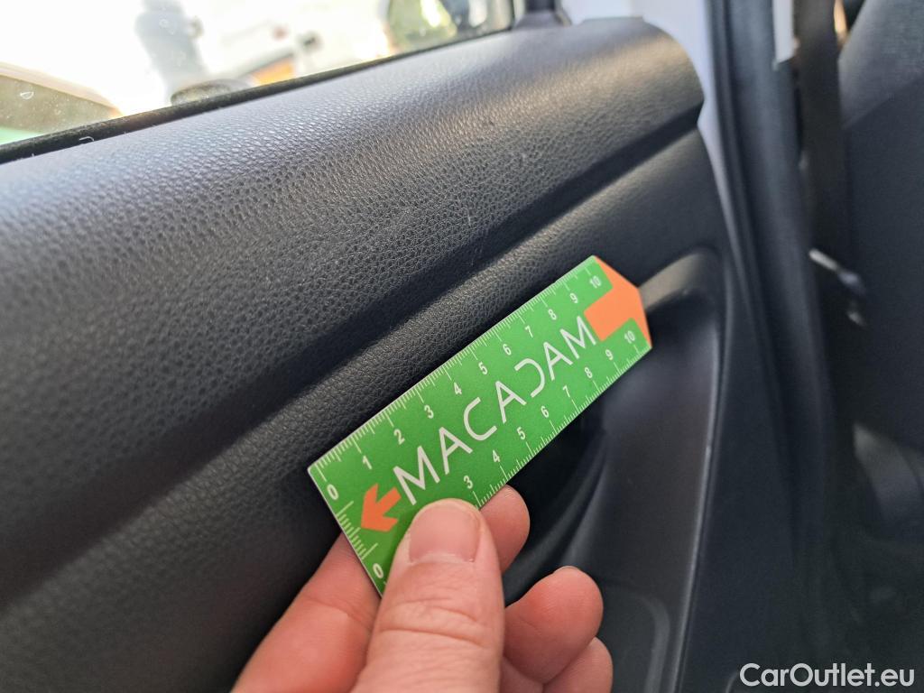  Toyota  Yaris TOYOTA  Hybride / 2019 / 5P / Berline Hybride 116h France Business Stage Acad #12