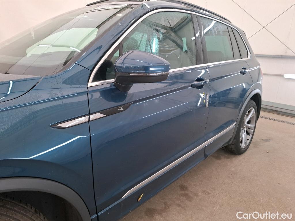  Volkswagen  Tiguan VOLKSWAGEN  / 2020 / 5P / SUV 1.5 TSI 150 DSG7 R-Line #16