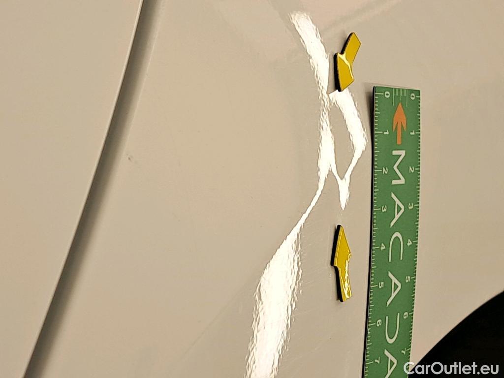  Toyota  Yaris TOYOTA  Hybride / 2019 / 5P / Berline Hybride 116h France Business Stage Acad #24