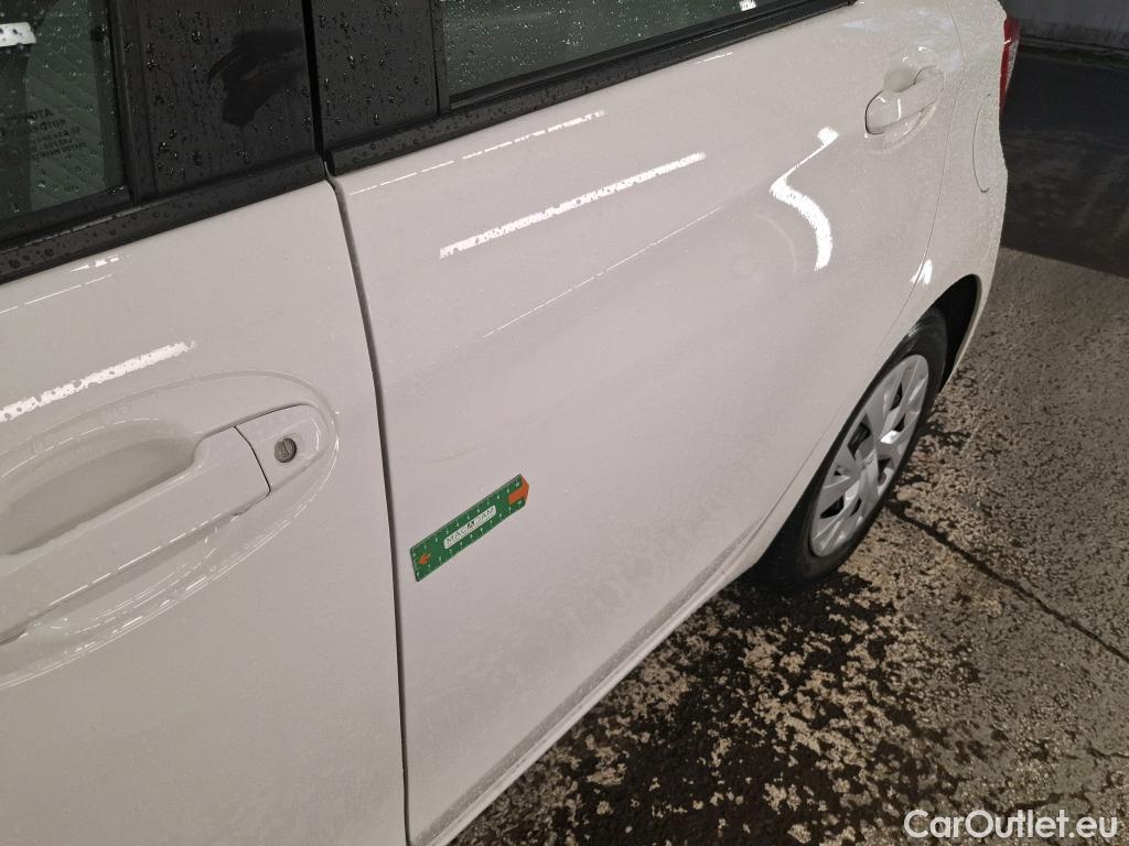  Toyota  Yaris TOYOTA  Hybride / 2017 / 5P / Berline 1.5 VVT-I HYBRID France Business #3