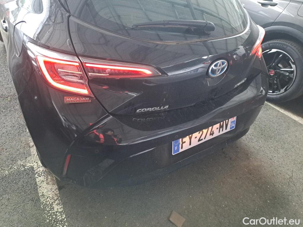  Toyota  Corolla  / 2018 / 5P / Berline Hybride 122h Dynamic Business Stage Acad
 #17