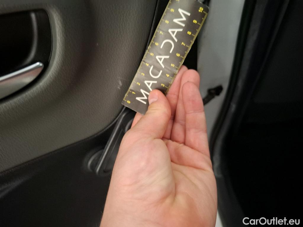  Toyota  Yaris TOYOTA  Hybride / 2017 / 5P / Berline 1.5 VVT-I HYBRID France Business #19