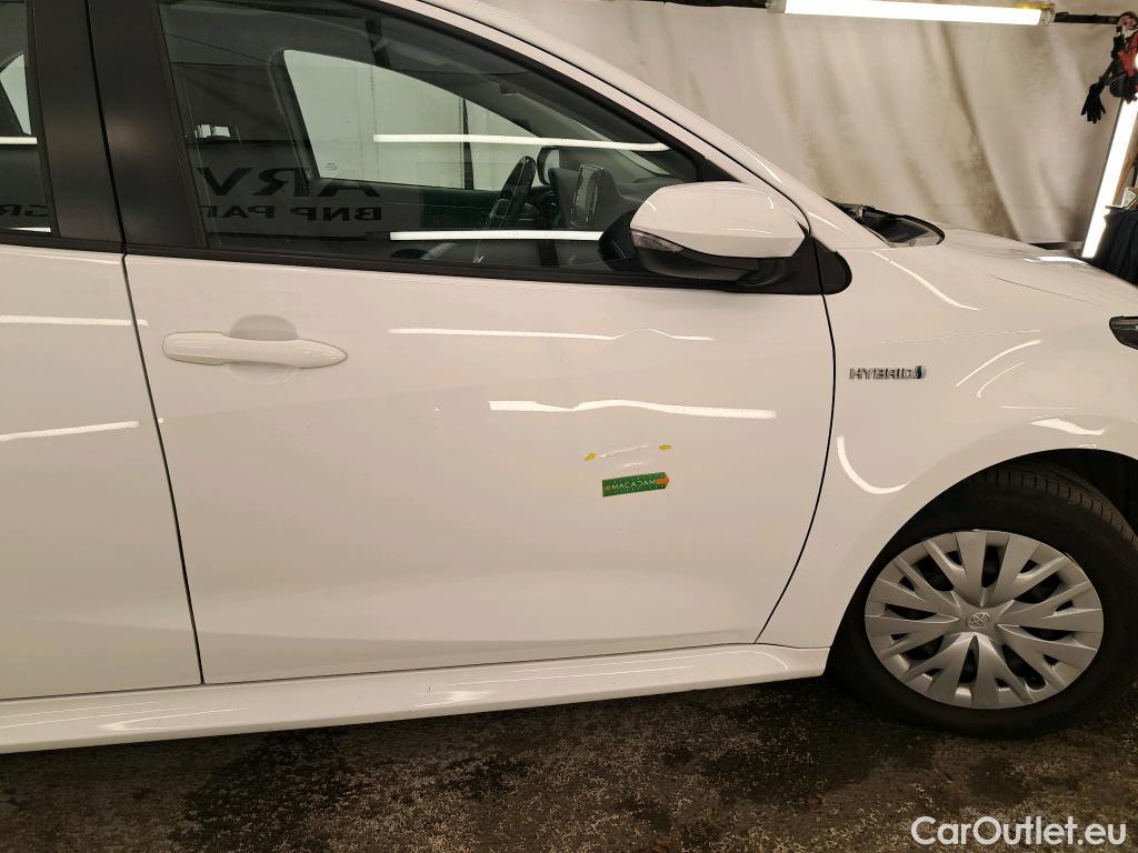  Toyota  Yaris TOYOTA  Hybride / 2019 / 5P / Berline Hybride 116h France Business Stage Acad #1