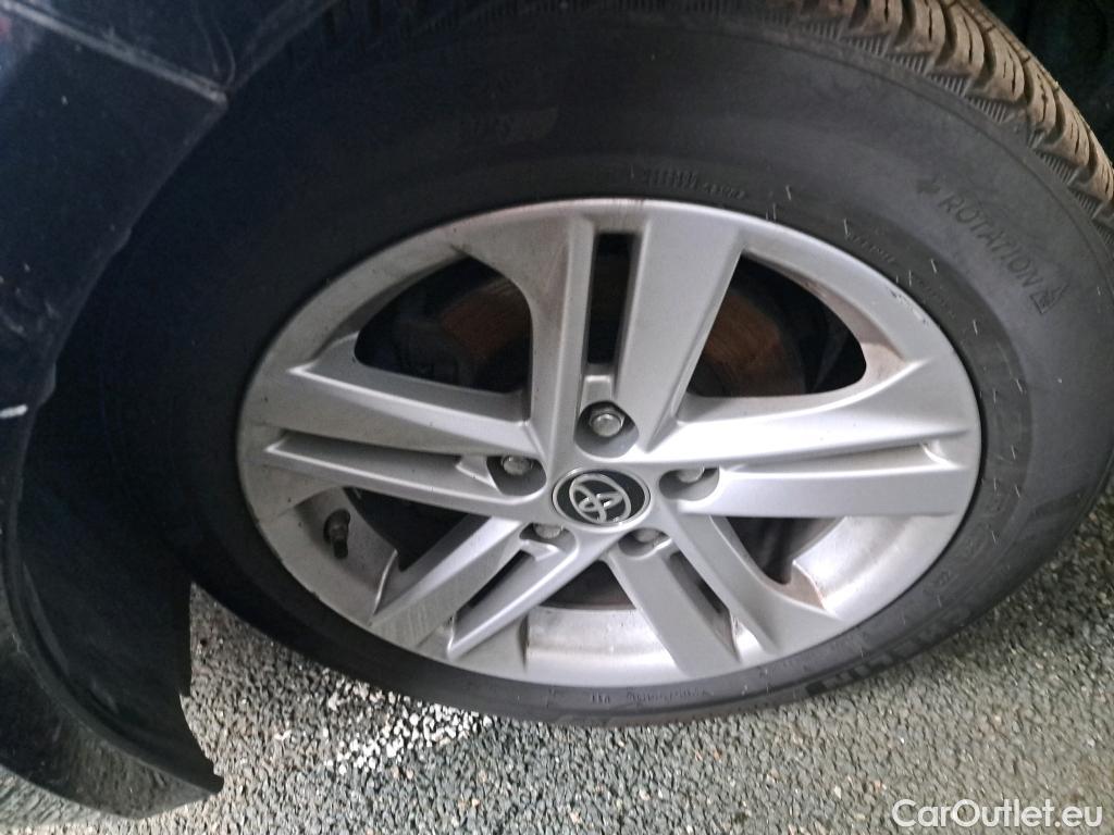  Toyota  Corolla  / 2018 / 5P / Berline Hybride 122h Dynamic Business Stage Acad
 #37