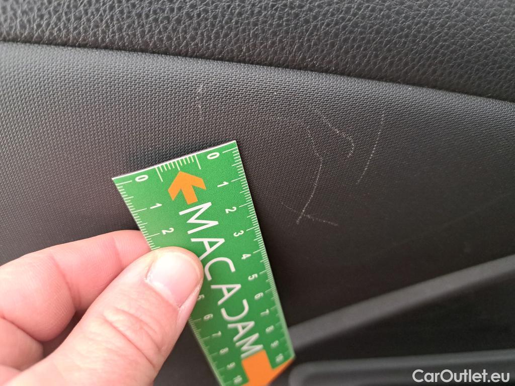  Toyota  Yaris TOYOTA  Hybride / 2019 / 5P / Berline Hybride 116h France Business Stage Acad #8