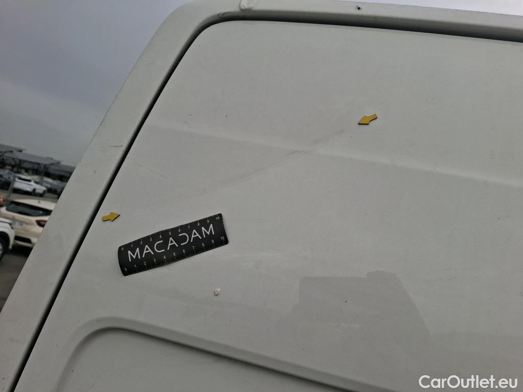  Volkswagen  Crafter  Fourgon Fourgon 30 mittlerer Radstand mit Hochdach FWD 2.0 #15