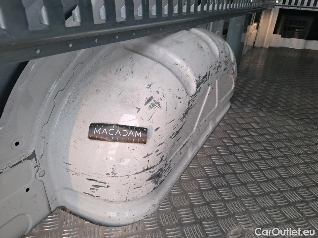  Volkswagen  Crafter  Fourgon Fourgon 30 mittlerer Radstand mit Hochdach FWD 2.0 #63