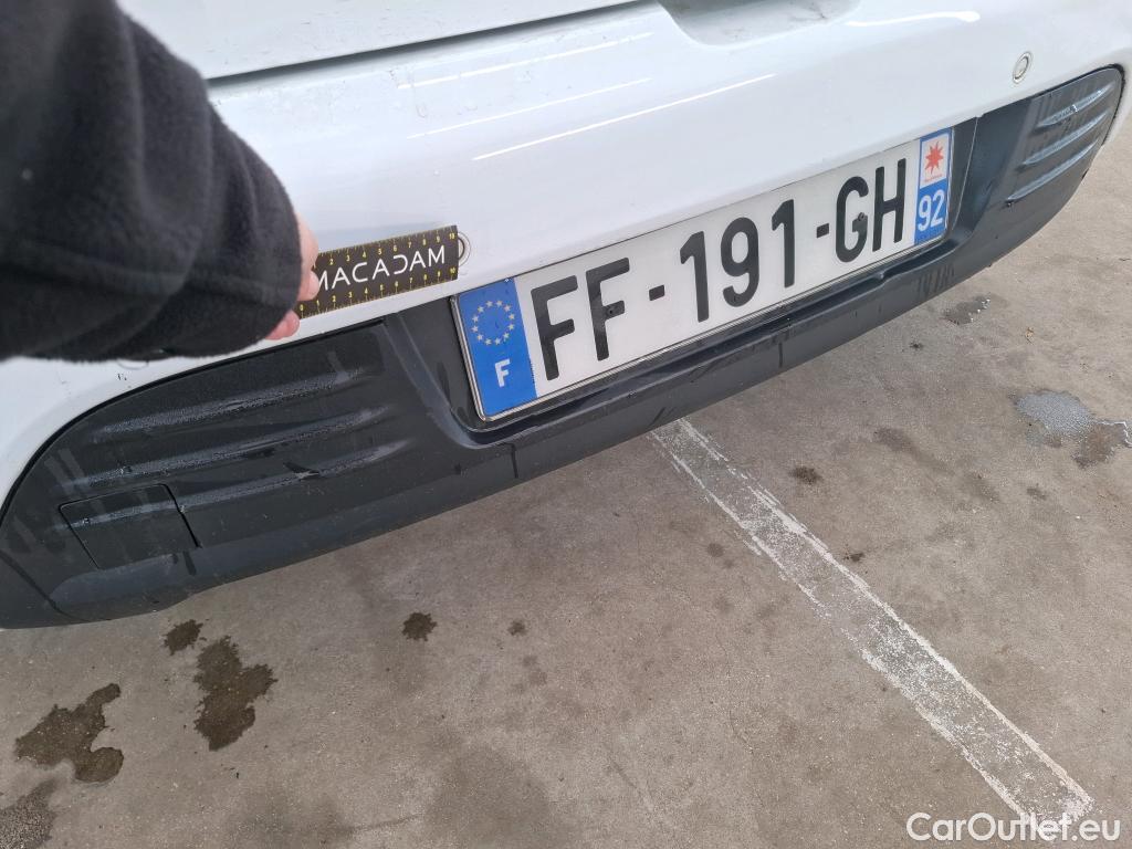  Renault  Clio  IV Air MediaNav 1.5 dCi 75CV BVM5 E6 #17