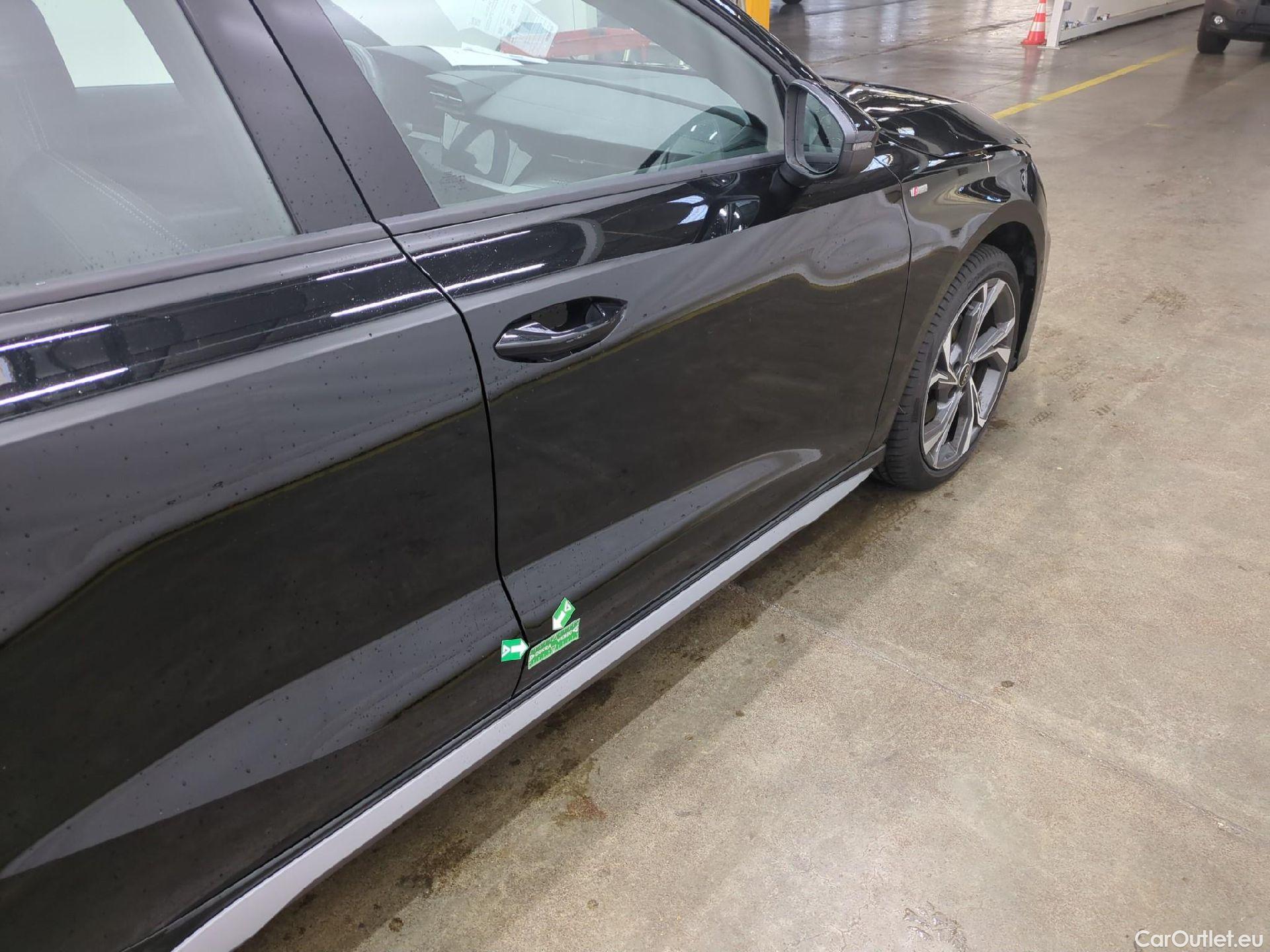  Audi  A3 AUDI  Sportback / 2020 / 5P / Berline 40 TFSI 190 QUAT S Tronic S Line #39