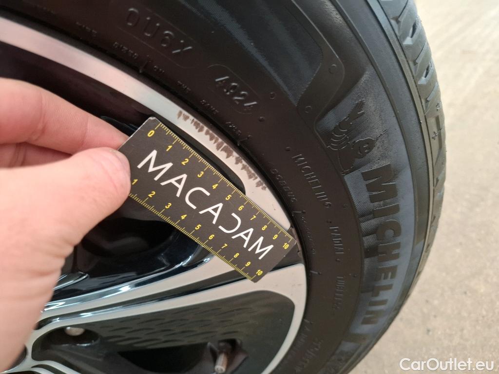  KIA  XCeed KIA  2019  5P  Crossover 16 GDI ISG ISG PHEV ACTIVE BUS DCT6 #13