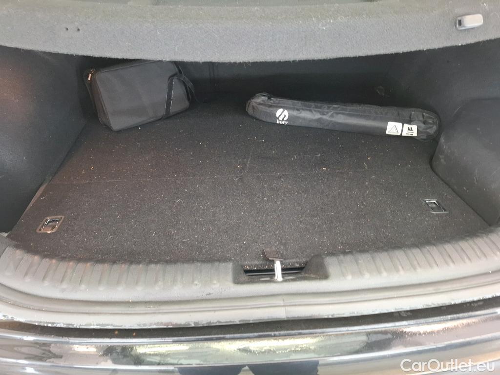  KIA  XCeed KIA  2019  5P  Crossover 16 GDI ISG ISG PHEV ACTIVE BUS DCT6 #5