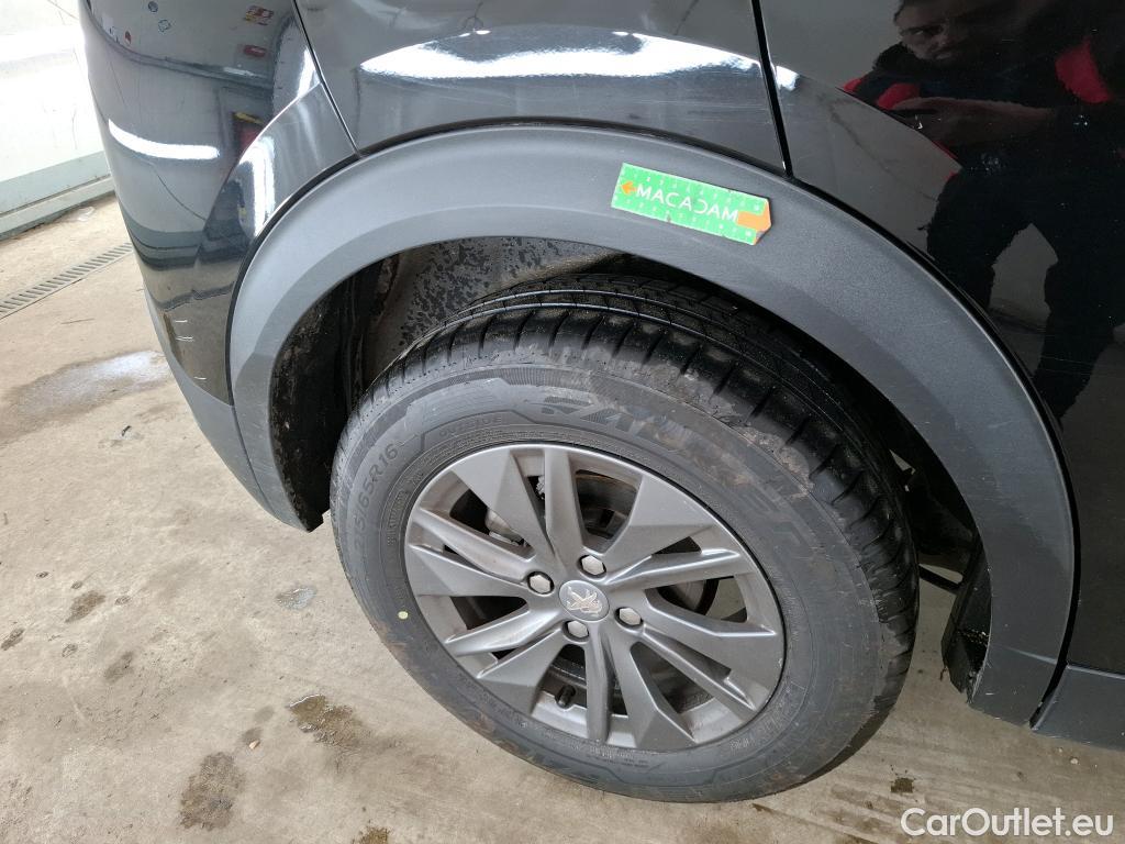  Peugeot  2008  Active Pack 1.5 HDi 110CV BVM6 E6d #17