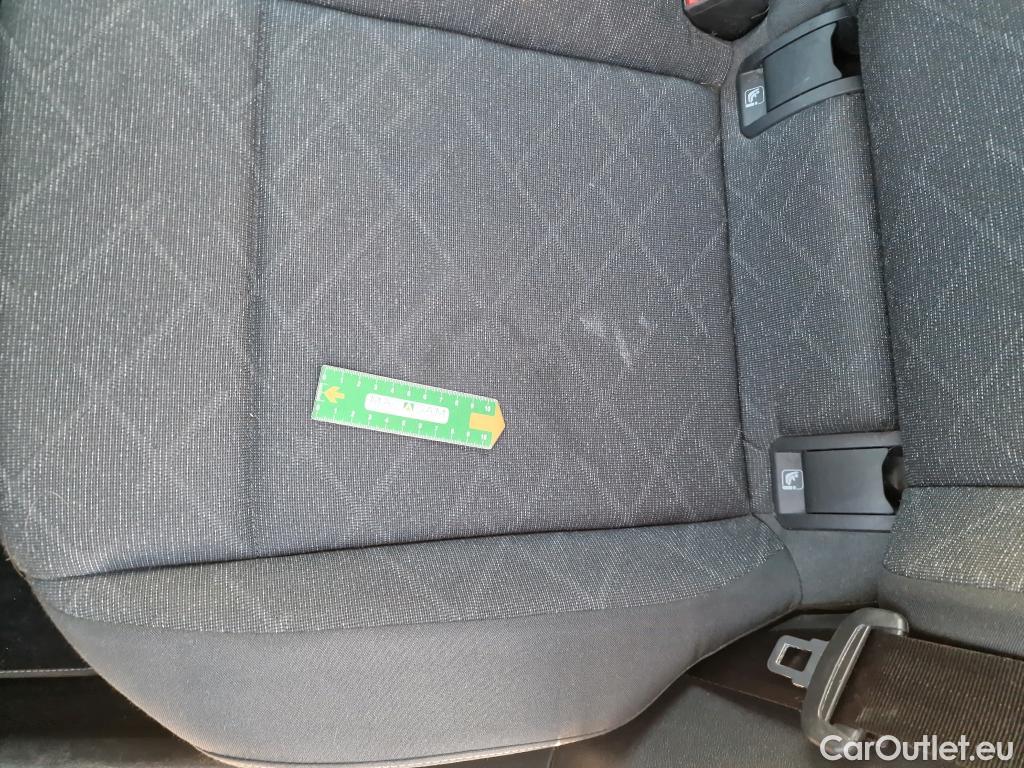  Volkswagen  Golf  VOLKSWAGEN / 2020 / 5P / Berline 1.5 TSI ACT OPF 130 BVM6 Life 1st #21