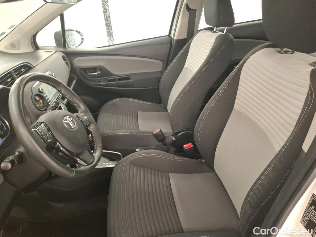  Toyota  Yaris TOYOTA  Hybride / 2017 / 5P / Berline 1.5 VVT-I HYBRID France Business #3