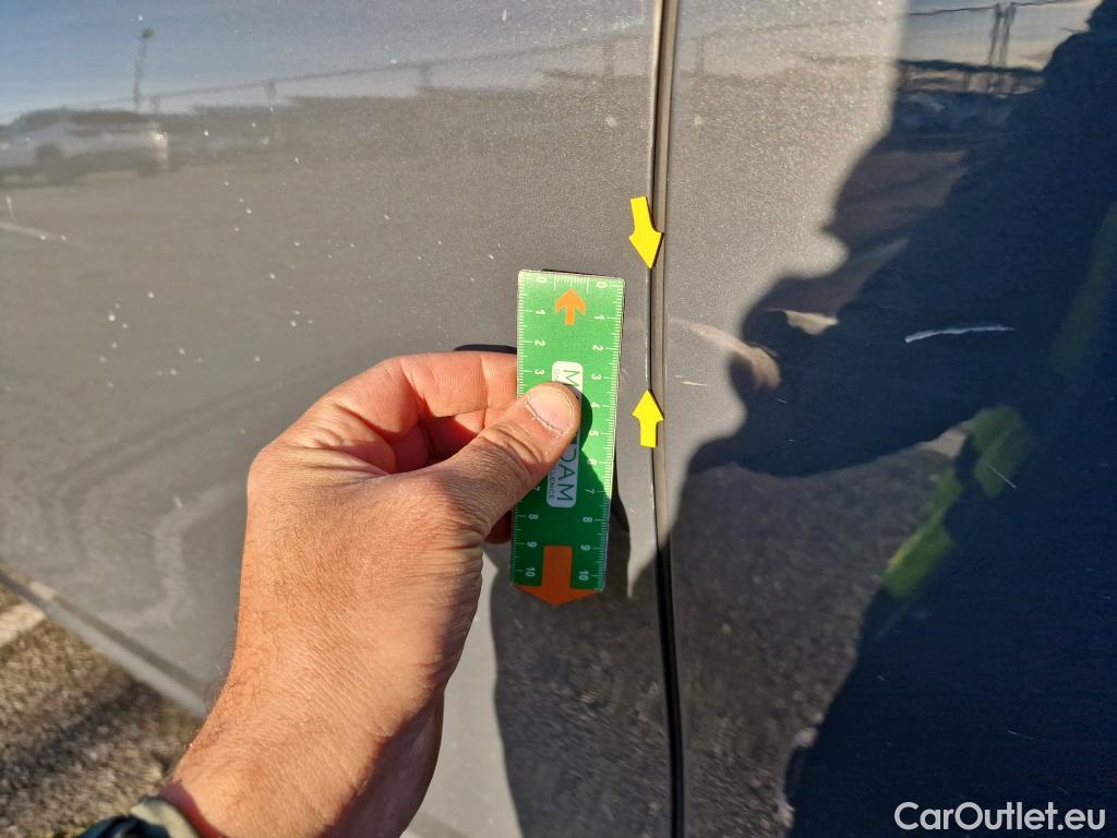  Volkswagen  Golf  VOLKSWAGEN / 2020 / 5P / Berline 1.5 TSI ACT OPF 130 BVM6 Life 1st #25