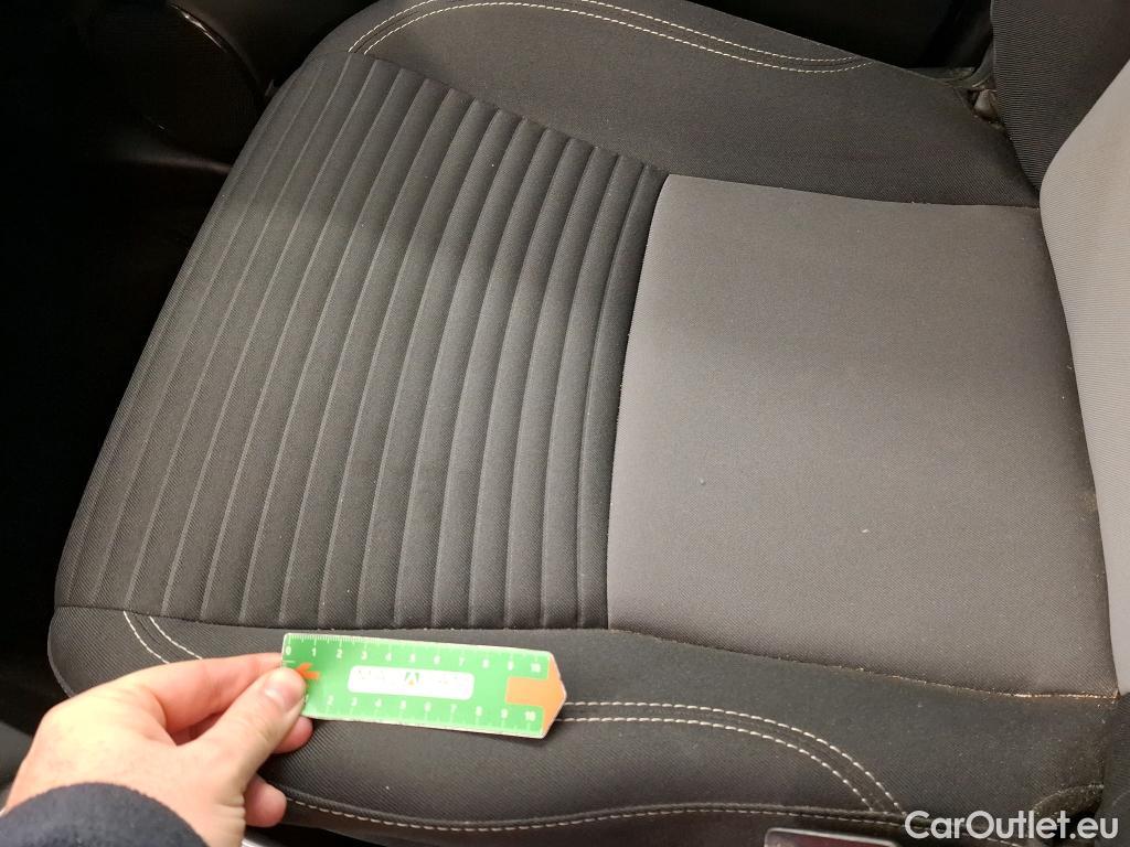  Toyota  Yaris TOYOTA  Hybride / 2017 / 5P / Berline 1.5 VVT-I HYBRID France Business #5