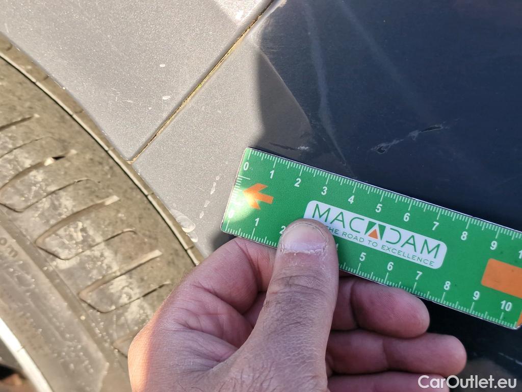  Volkswagen  Golf  VOLKSWAGEN / 2020 / 5P / Berline 1.5 TSI ACT OPF 130 BVM6 Life 1st #42