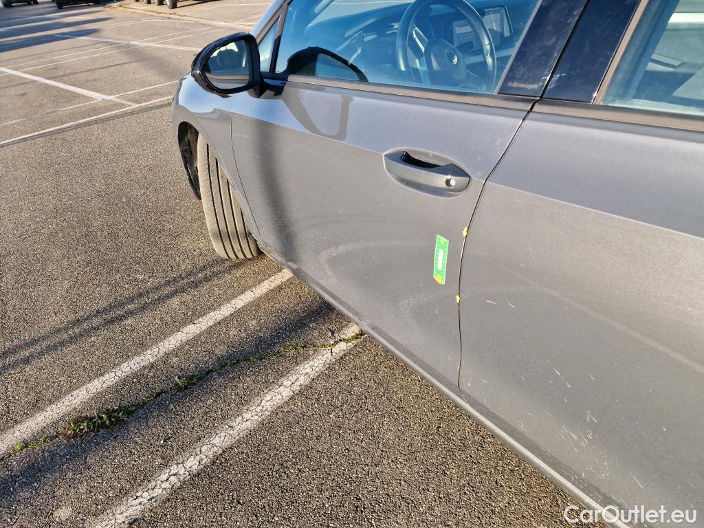  Volkswagen  Golf  VOLKSWAGEN / 2020 / 5P / Berline 1.5 TSI ACT OPF 130 BVM6 Life 1st #26