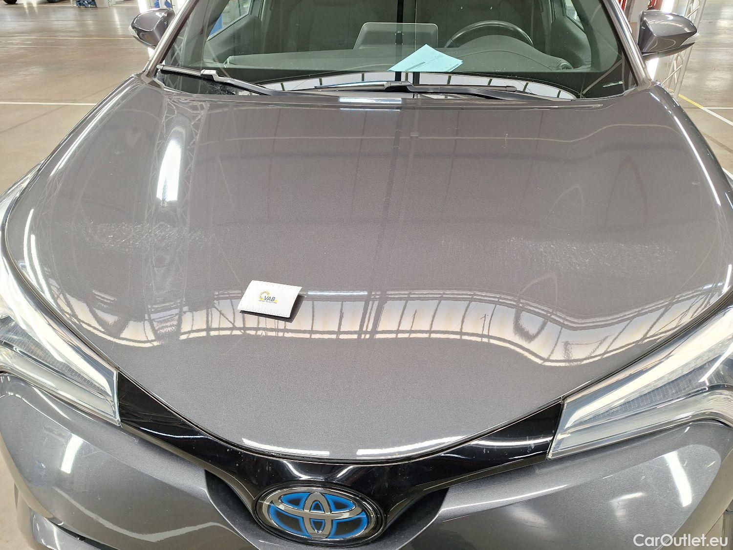  Toyota  C-HR Toyota,  '16, Toyota  1.8 VVT i-Hybrid C-Lub Aut. 5d #46