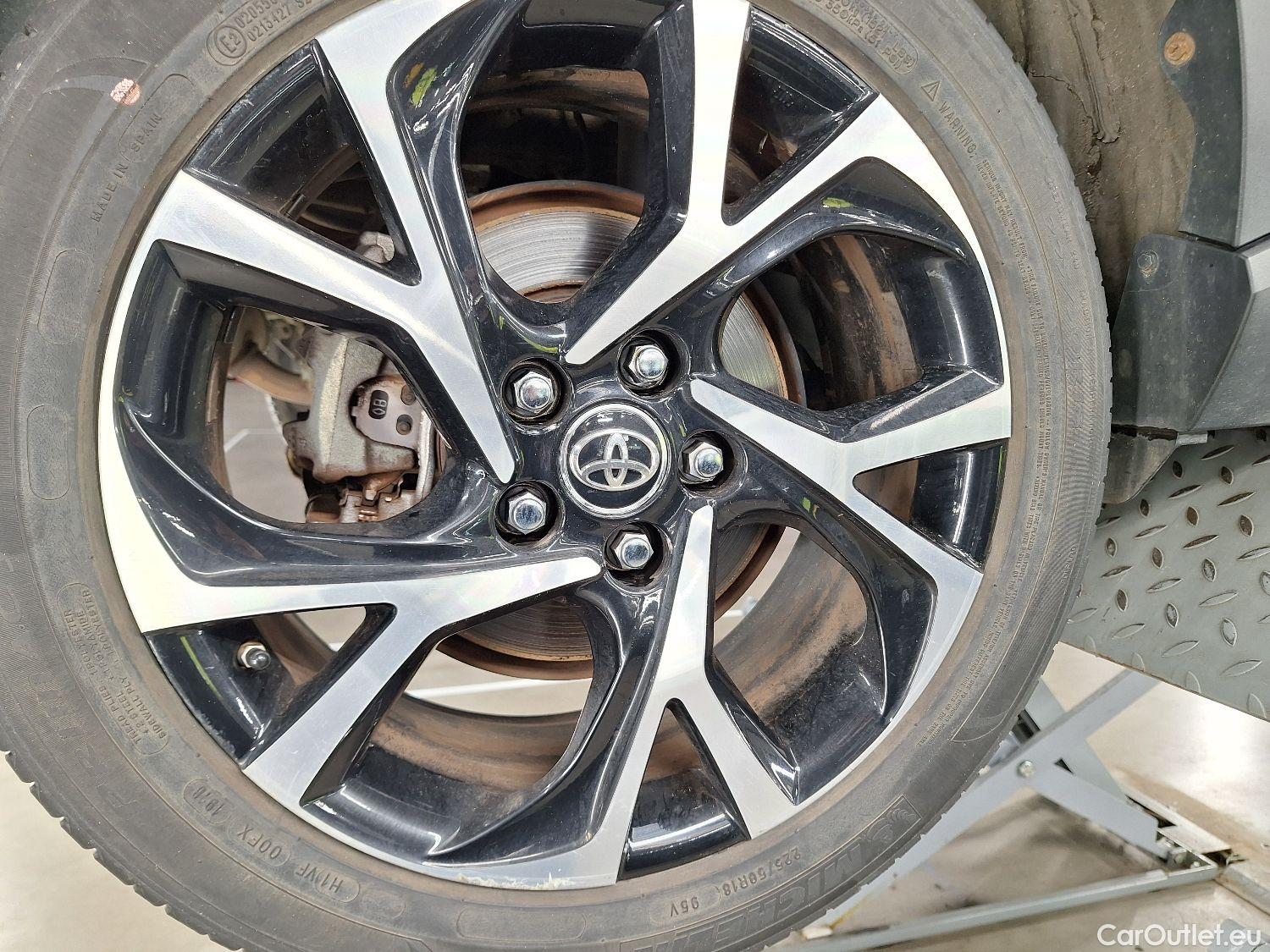  Toyota  C-HR Toyota,  '16, Toyota  1.8 VVT i-Hybrid C-Lub Aut. 5d #6