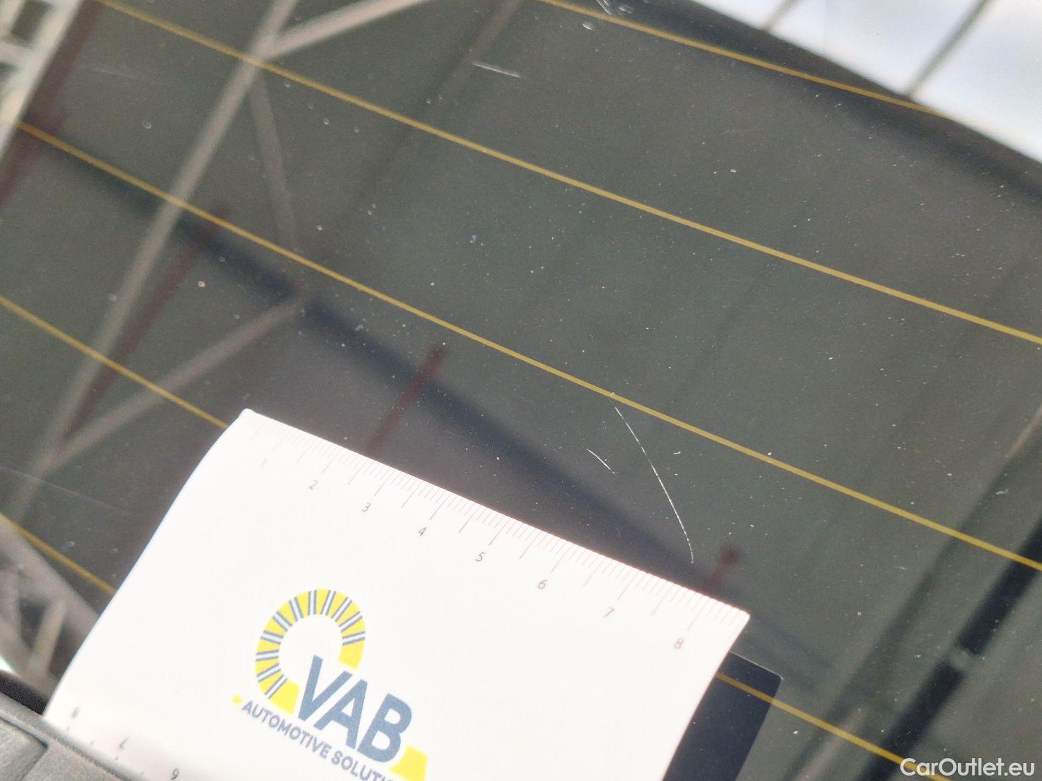  Toyota  C-HR Toyota,  '16, Toyota  1.8 VVT i-Hybrid C-Lub Aut. 5d #34