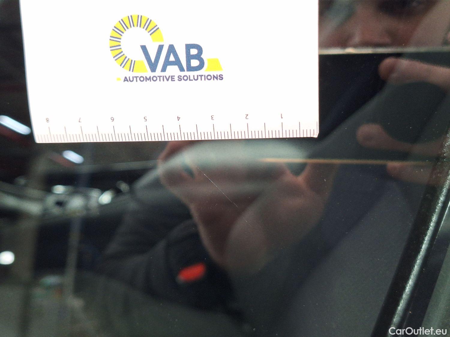  Toyota  C-HR Toyota,  '16, Toyota  1.8 VVT i-Hybrid C-Lub Aut. 5d #42