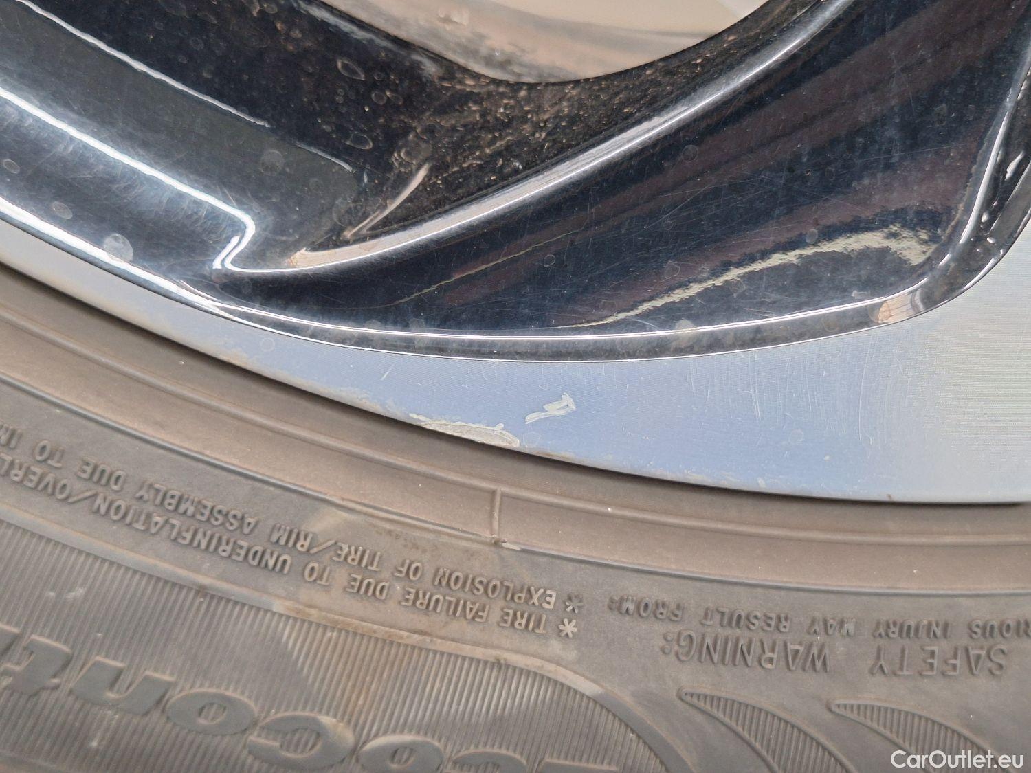  Toyota  C-HR Toyota,  '16, Toyota  1.8 VVT i-Hybrid C-Lub Aut. 5d #3