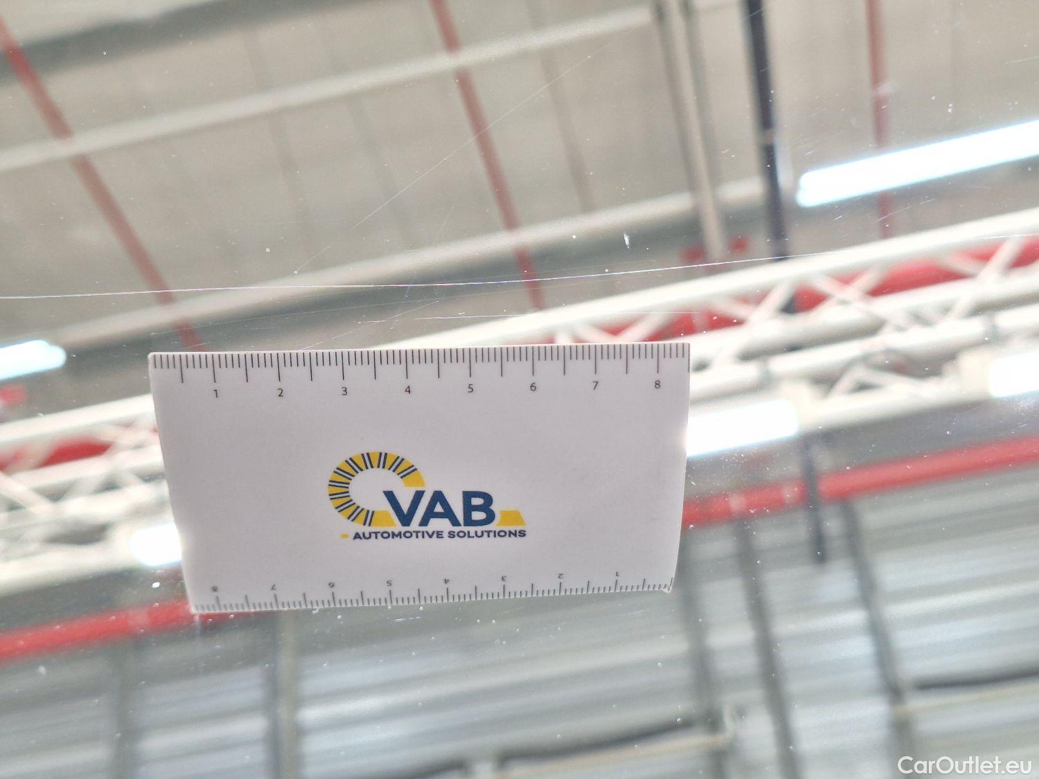  Toyota  C-HR Toyota,  '16, Toyota  1.8 VVT i-Hybrid C-Lub Aut. 5d #40