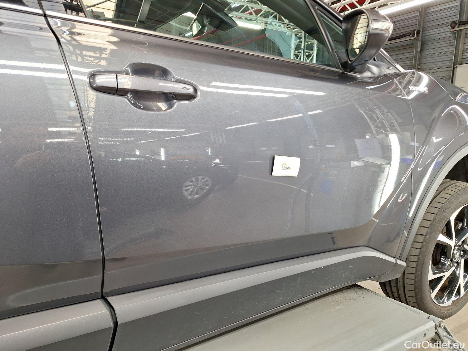  Toyota  C-HR Toyota,  '16, Toyota  1.8 VVT i-Hybrid C-Lub Aut. 5d #25