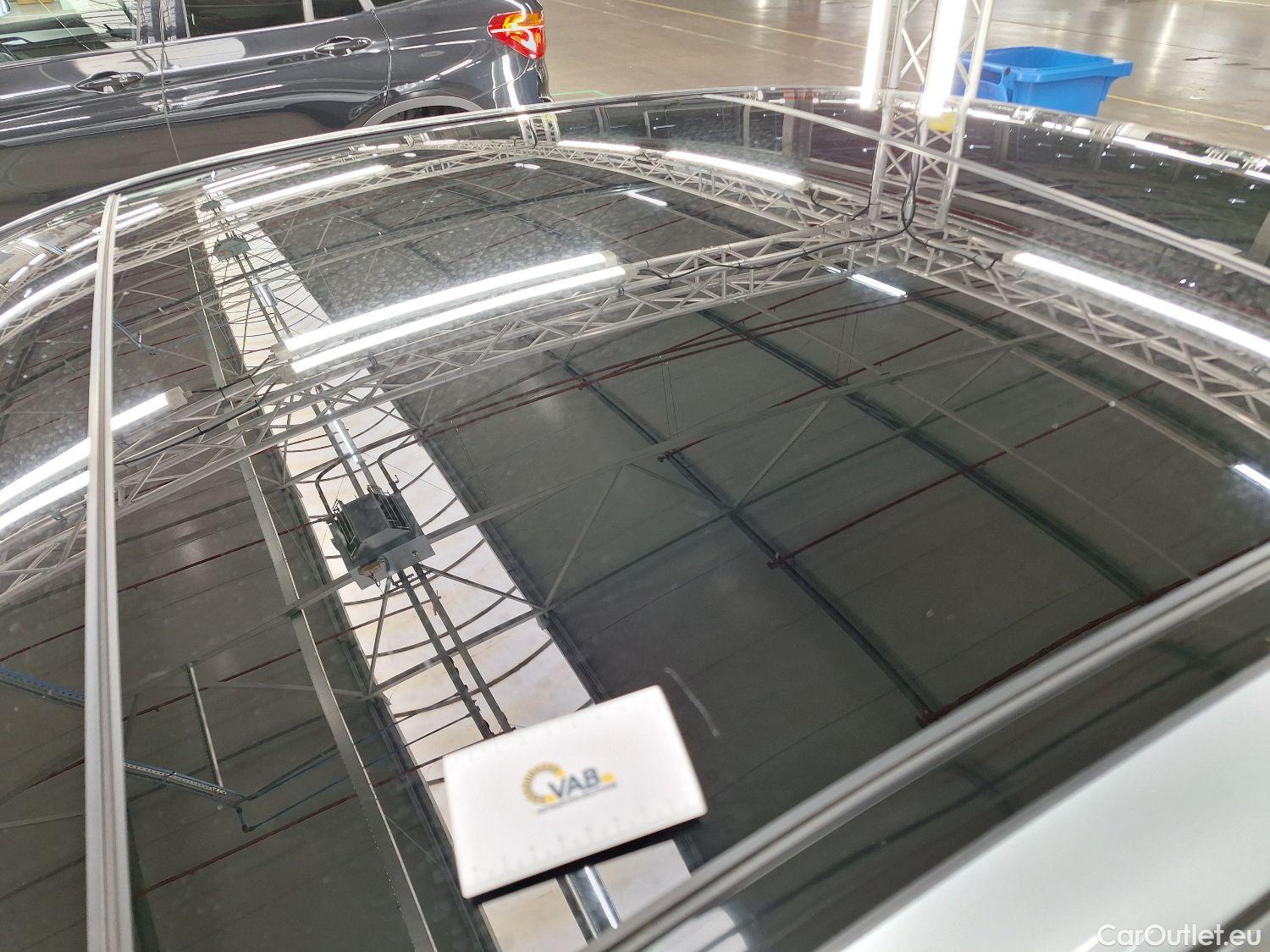  Mercedes  E-Klasse Mercedes, E-Class FL'20 PHEV, Mercedes-Benz  Berline E 300 de 4d #56