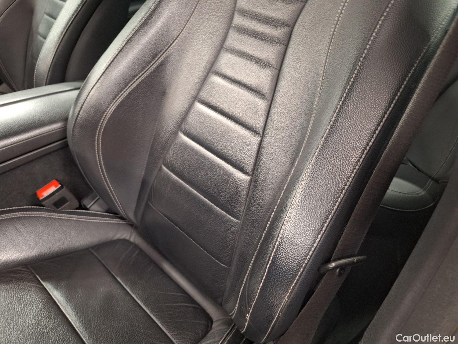  Mercedes  E-Klasse Mercedes, E-Class FL'20 PHEV, Mercedes-Benz  Berline E 300 de 4d #38