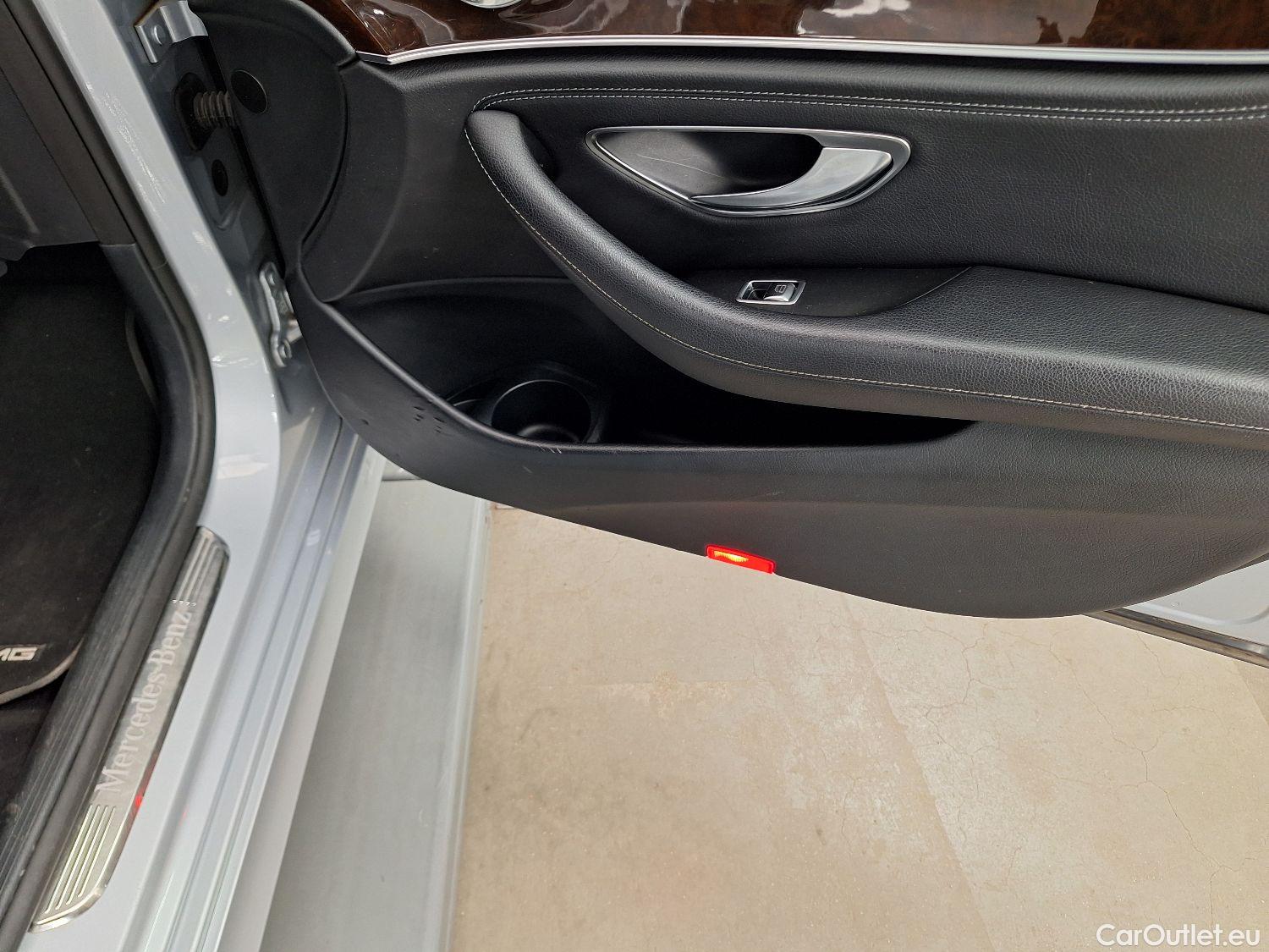  Mercedes  E-Klasse Mercedes, E-Class FL'20 PHEV, Mercedes-Benz  Berline E 300 de 4d #29