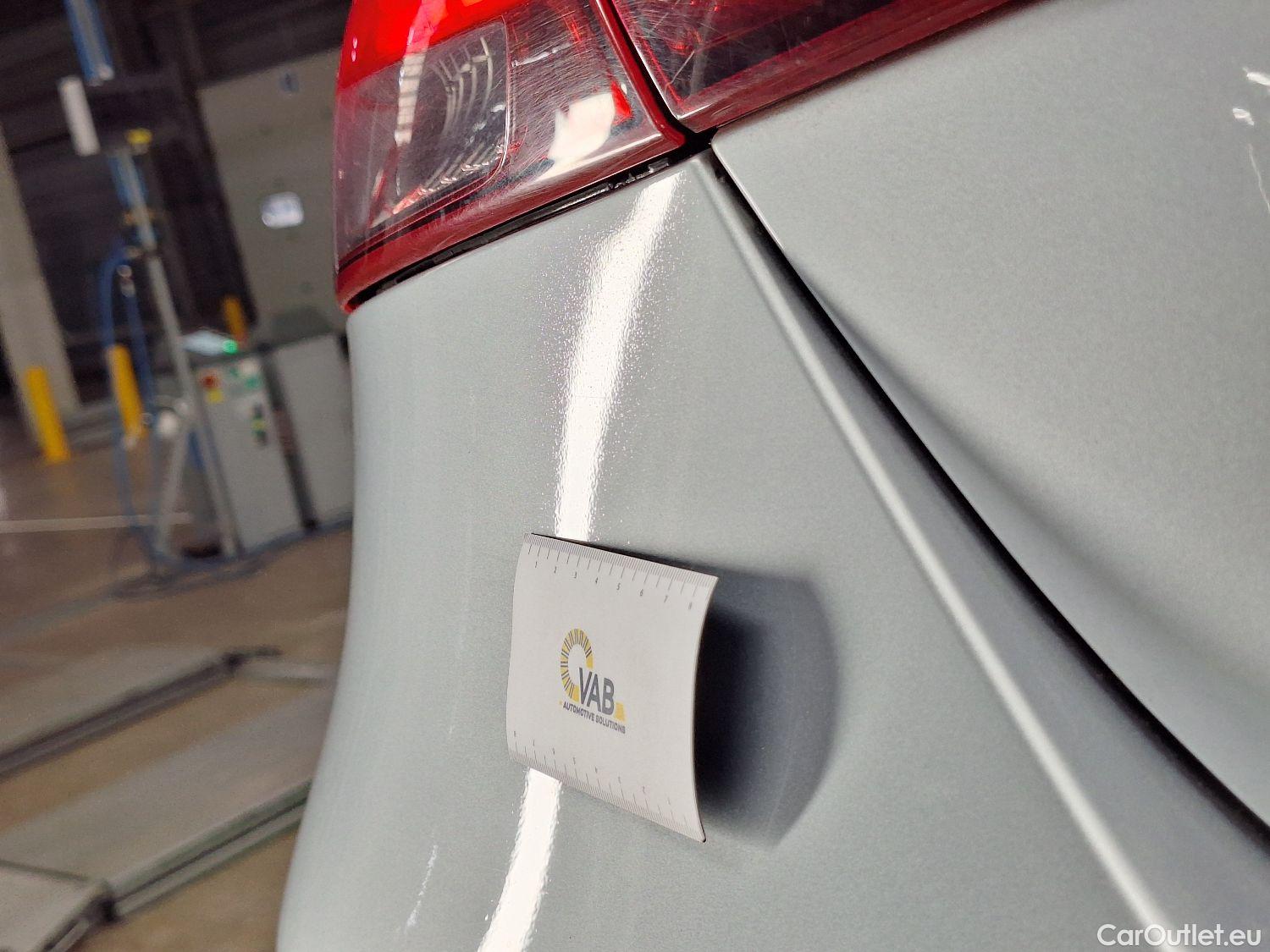  Mercedes  E-Klasse Mercedes, E-Class FL'20 PHEV, Mercedes-Benz  Berline E 300 de 4d #27