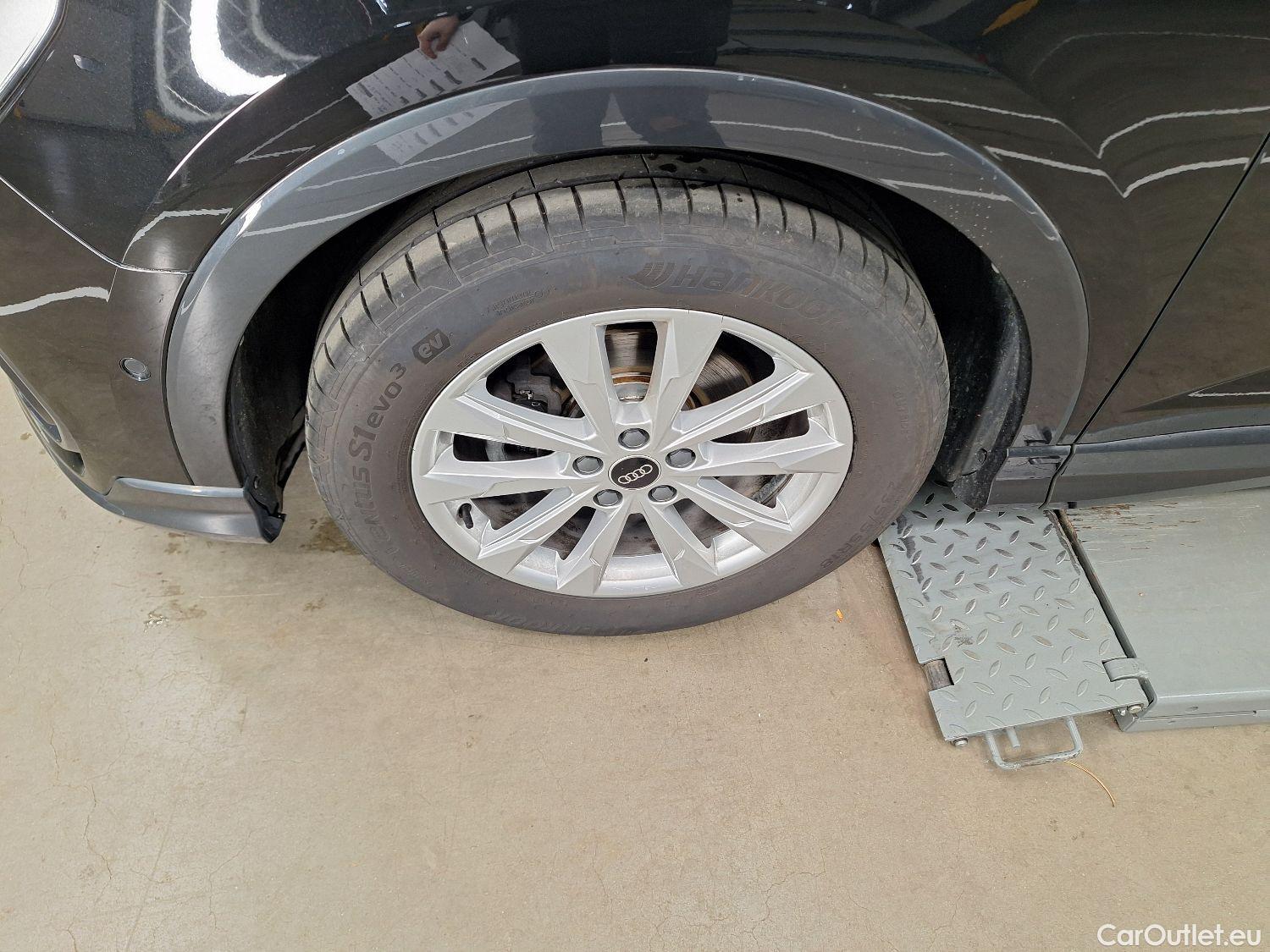  Audi  Q3 Audi,  SB '19, Audi  Sportback 35 TDI S tronic Bus. Ed. Attract #42