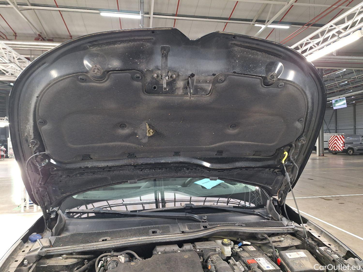  Citroen  C4 Citroën,  '20, Citroën  1.5 BlueHDi 130 S&S EAT8 Shine Pack 5d #26