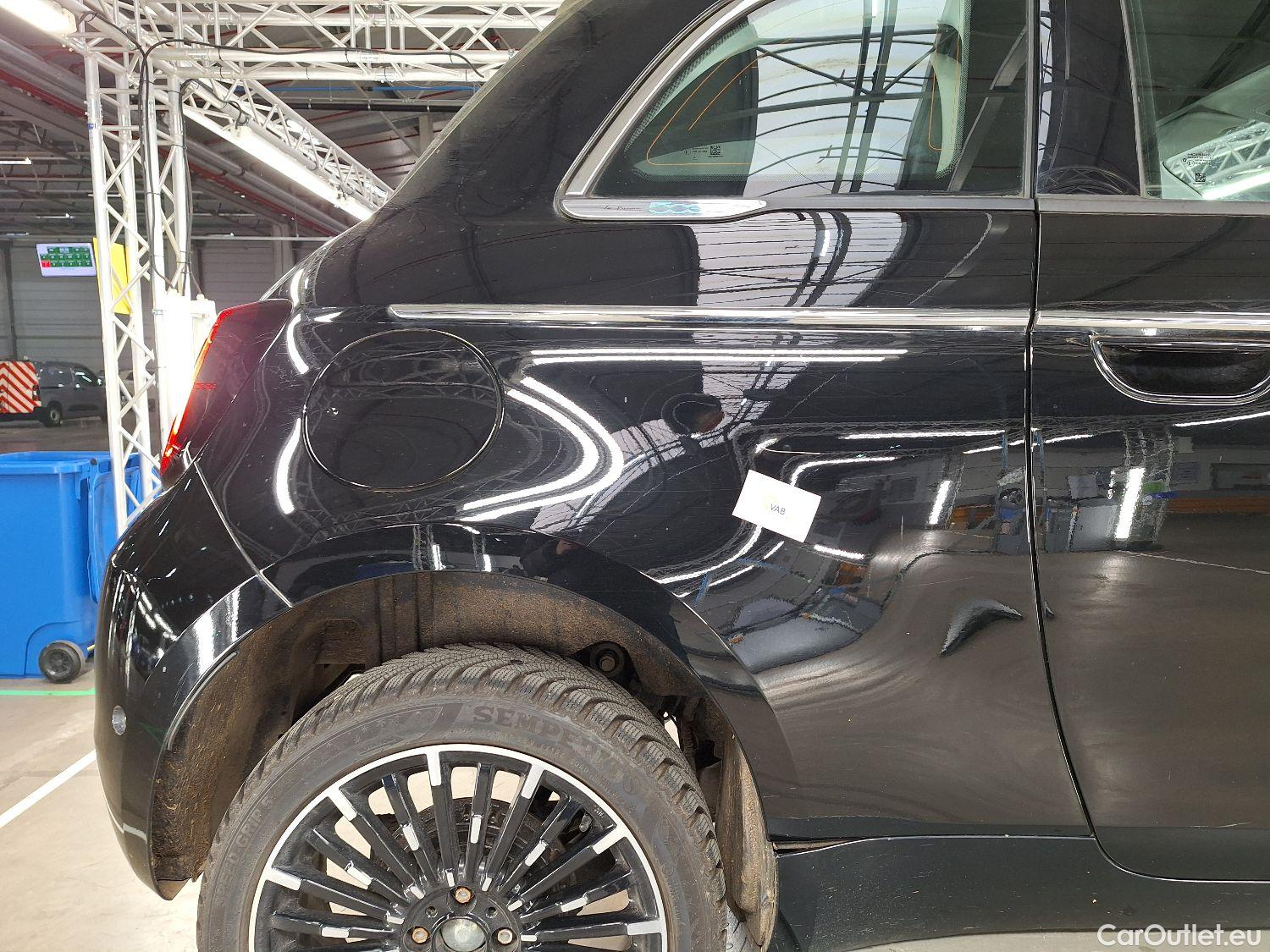  Fiat  500 Fiat, C '15 BEV, Fiat C e 42 kWh La Prima 2d #31