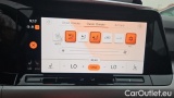  Volkswagen  Golf  2.0 TDI SCR Life Variant #14