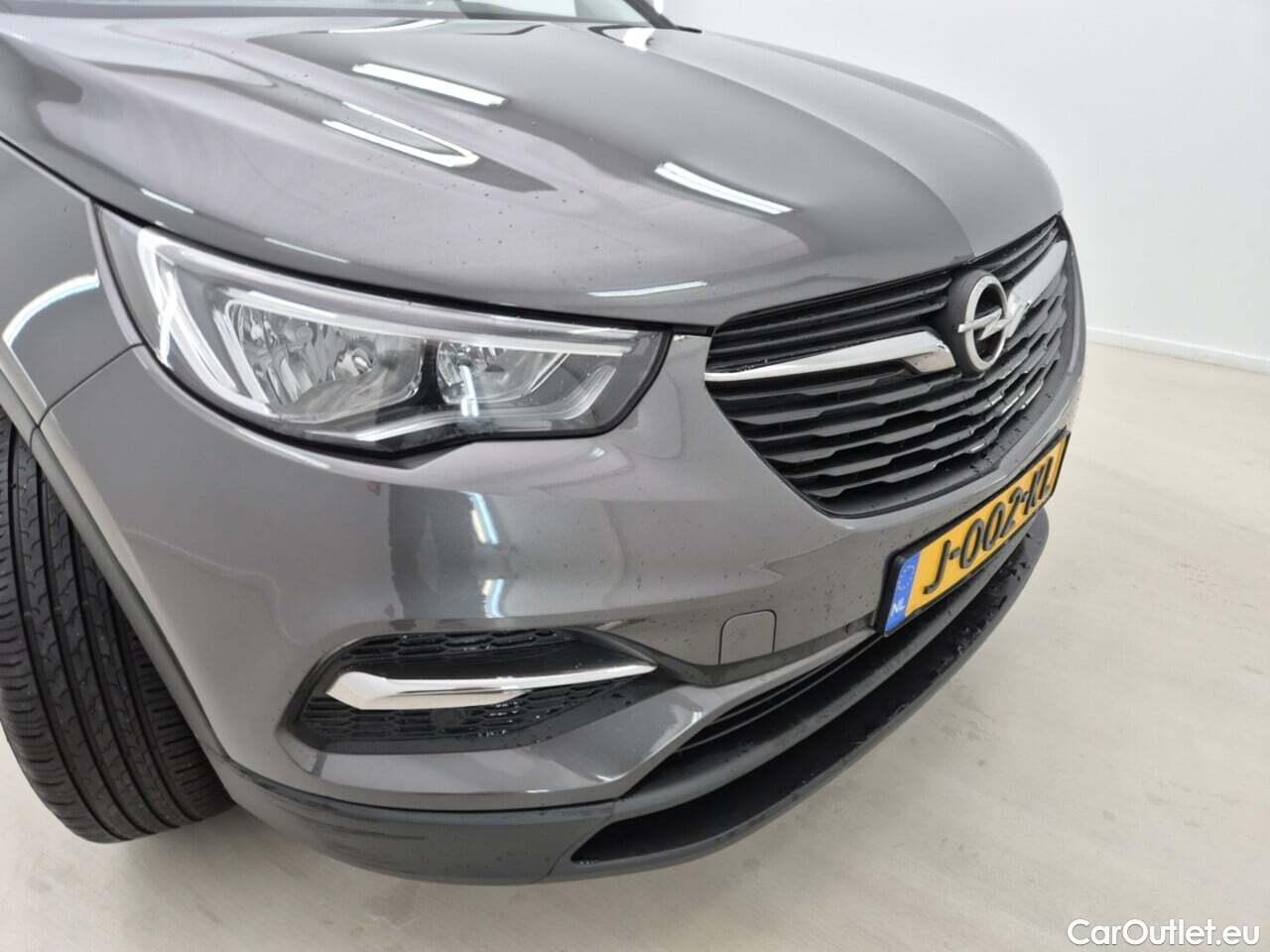  Opel   Grandland X 1.2 Turbo 120 Jaar Edition #12