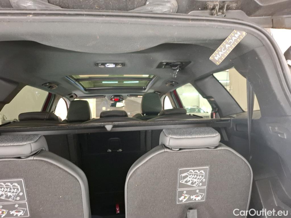  Peugeot  5008  GT Line 1.5 HDi 130CV BVA8 7 Sieges E6dT #24