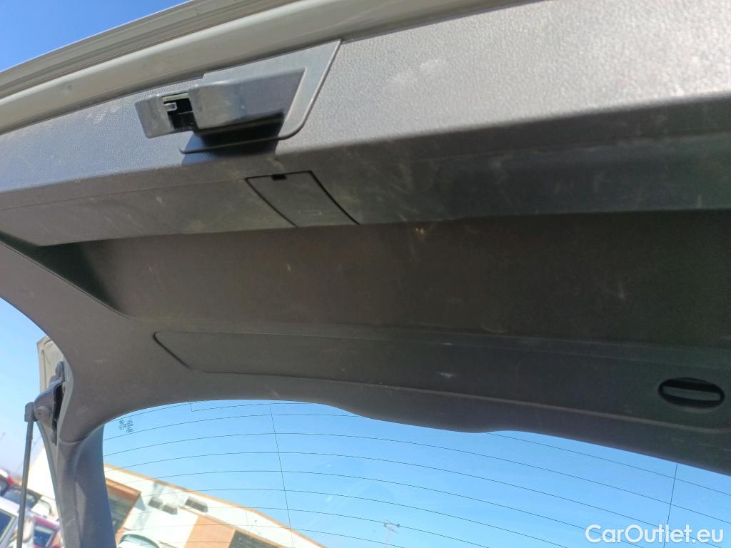  Audi  Q2 AUDI  / 2016 / 5P / todoterreno Design 35 TFSI 110kW (150CV) S tronic #4