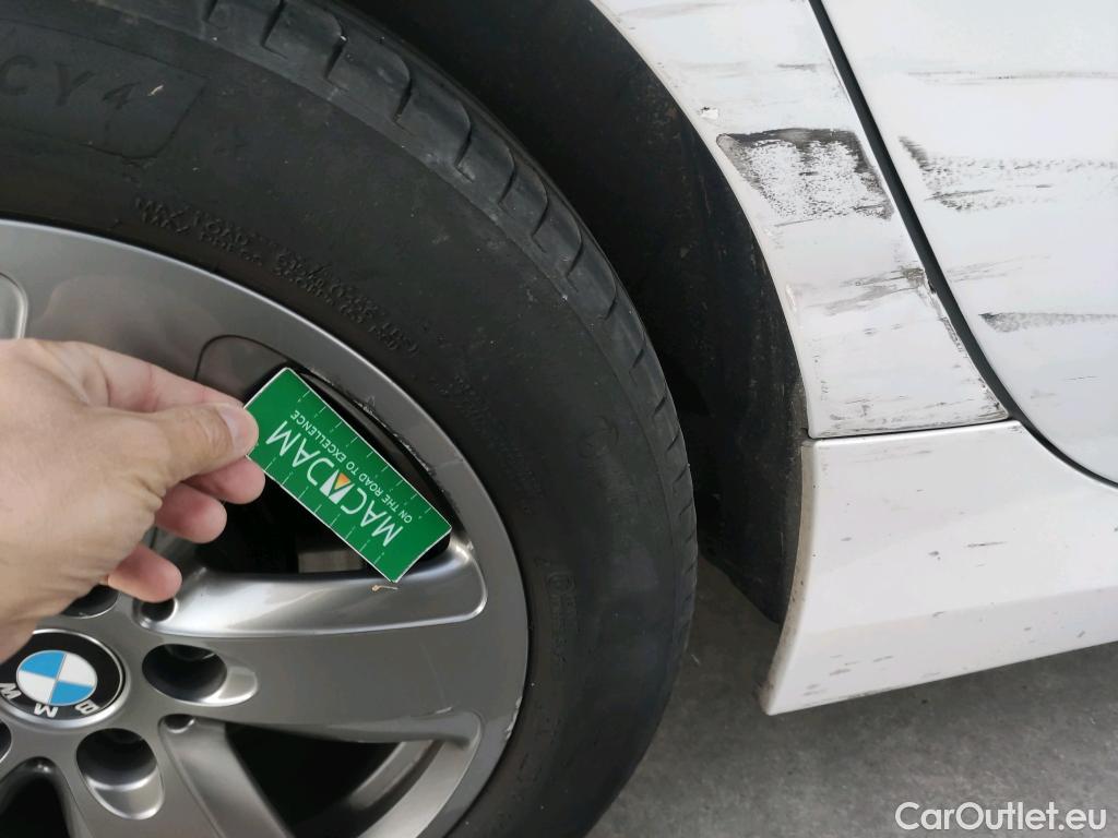  Bmw  Serie 1 BMW  / 2019 / 5P / berlina con portón 116d #17