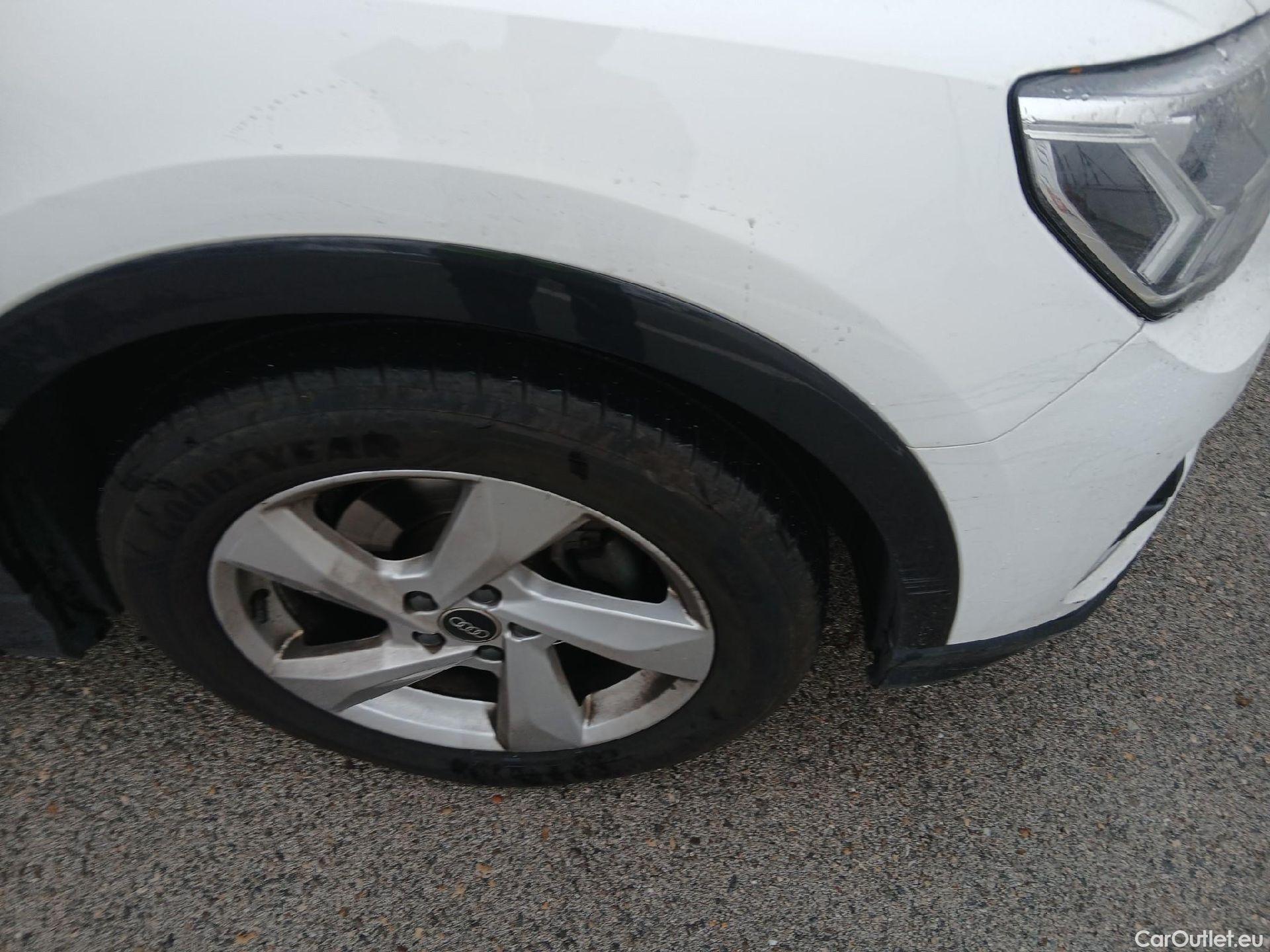  Audi  Q3 AUDI  / 2018 / 5P / todoterreno Advanced 35 TDI 110kW (150CV) S tronic (AC5) #34