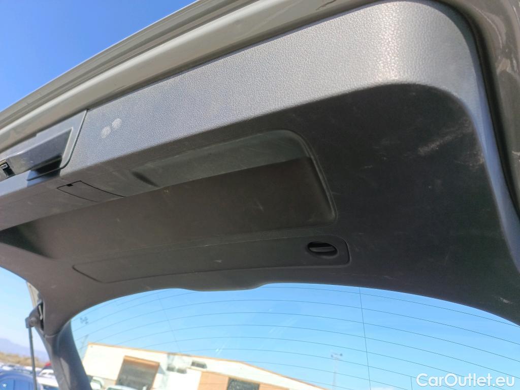  Audi  Q2 AUDI  / 2016 / 5P / todoterreno Design 35 TFSI 110kW (150CV) S tronic #3